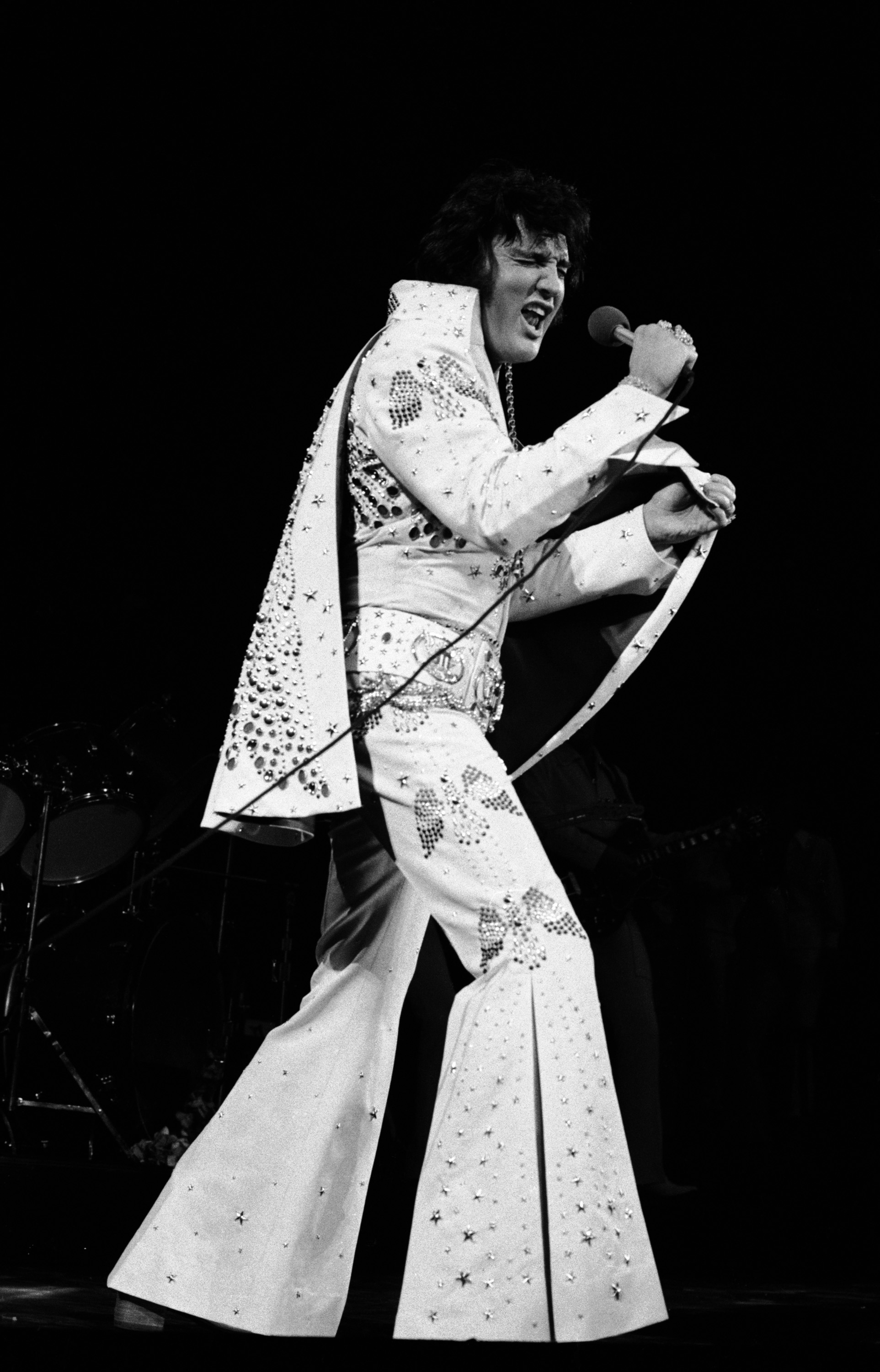 Elvis Presley during a live performance at Honolulu International Center in Honolulu, Hawaii on January 14, 1973 for his NBC special, "Aloha from Hawaii" | Source: Getty Images