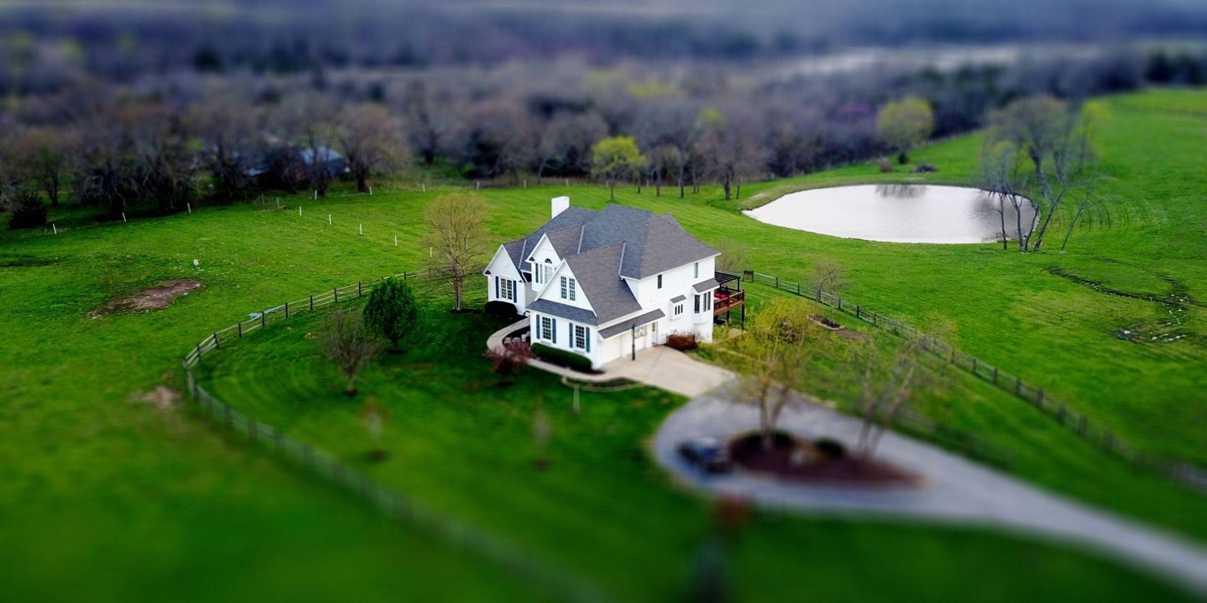 The aerial view of a home | Source: Pexels