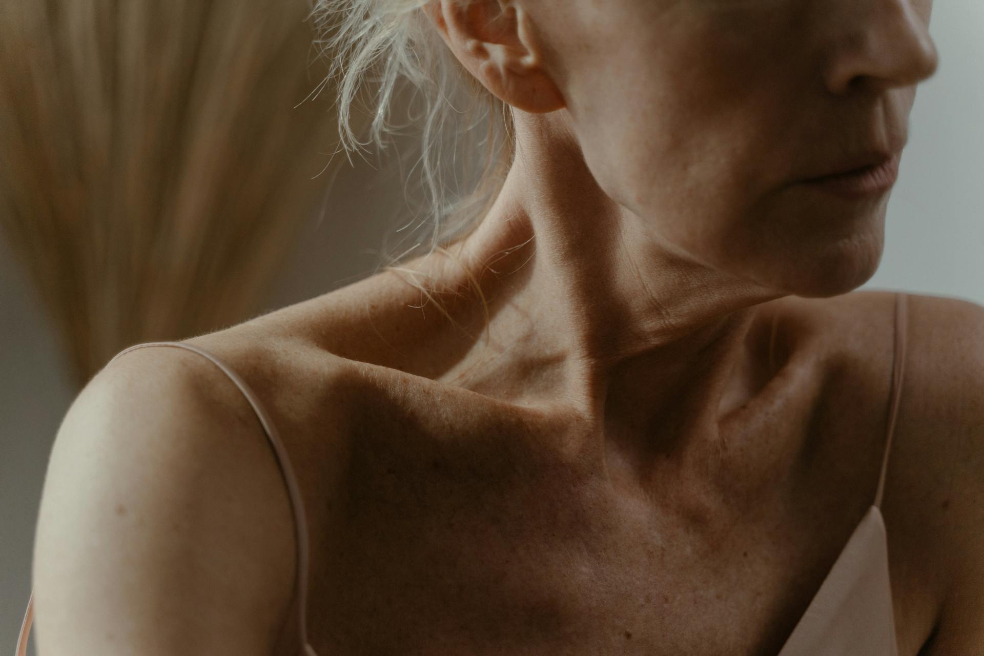 A stern-looking woman | Source: Pexels