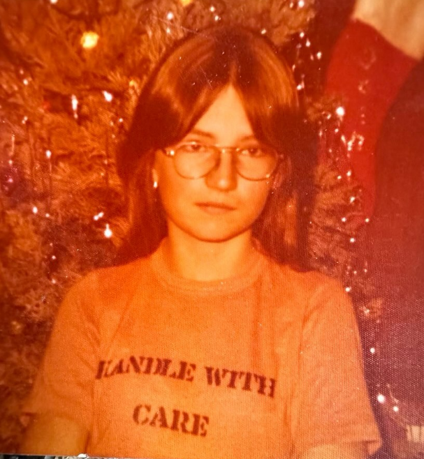 Ami Brown as a 13-year-old in a throwback photo from 1977, shared on April 8, 2024 | Source: Instagram/amibrownwolfpackmama
