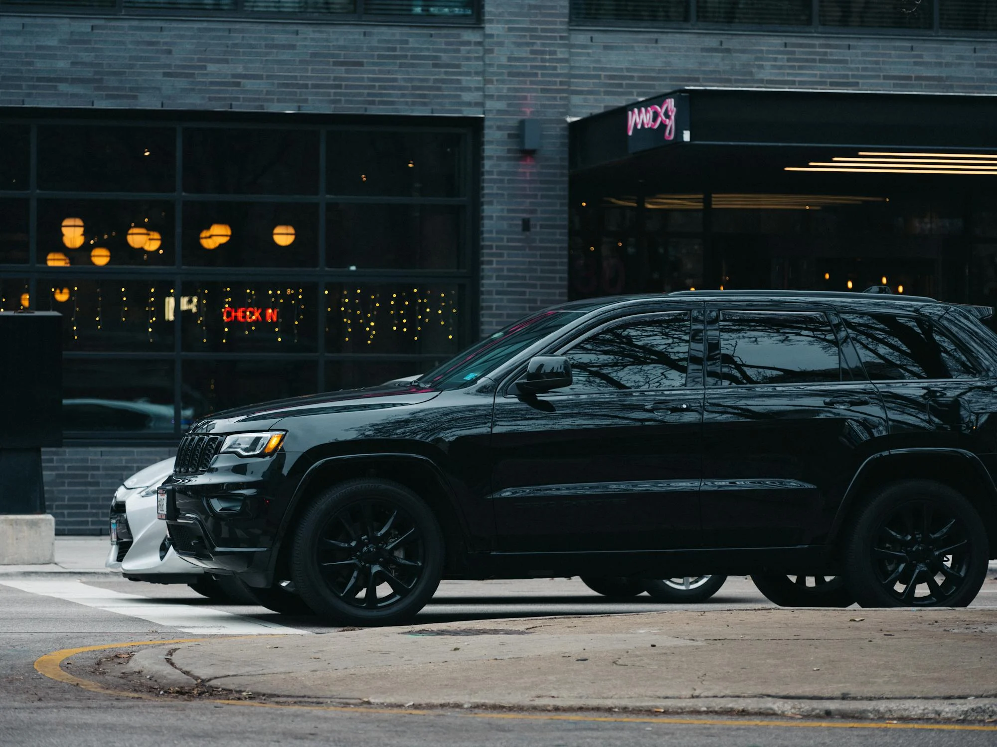 A black SUV on a street | Source: Pexels