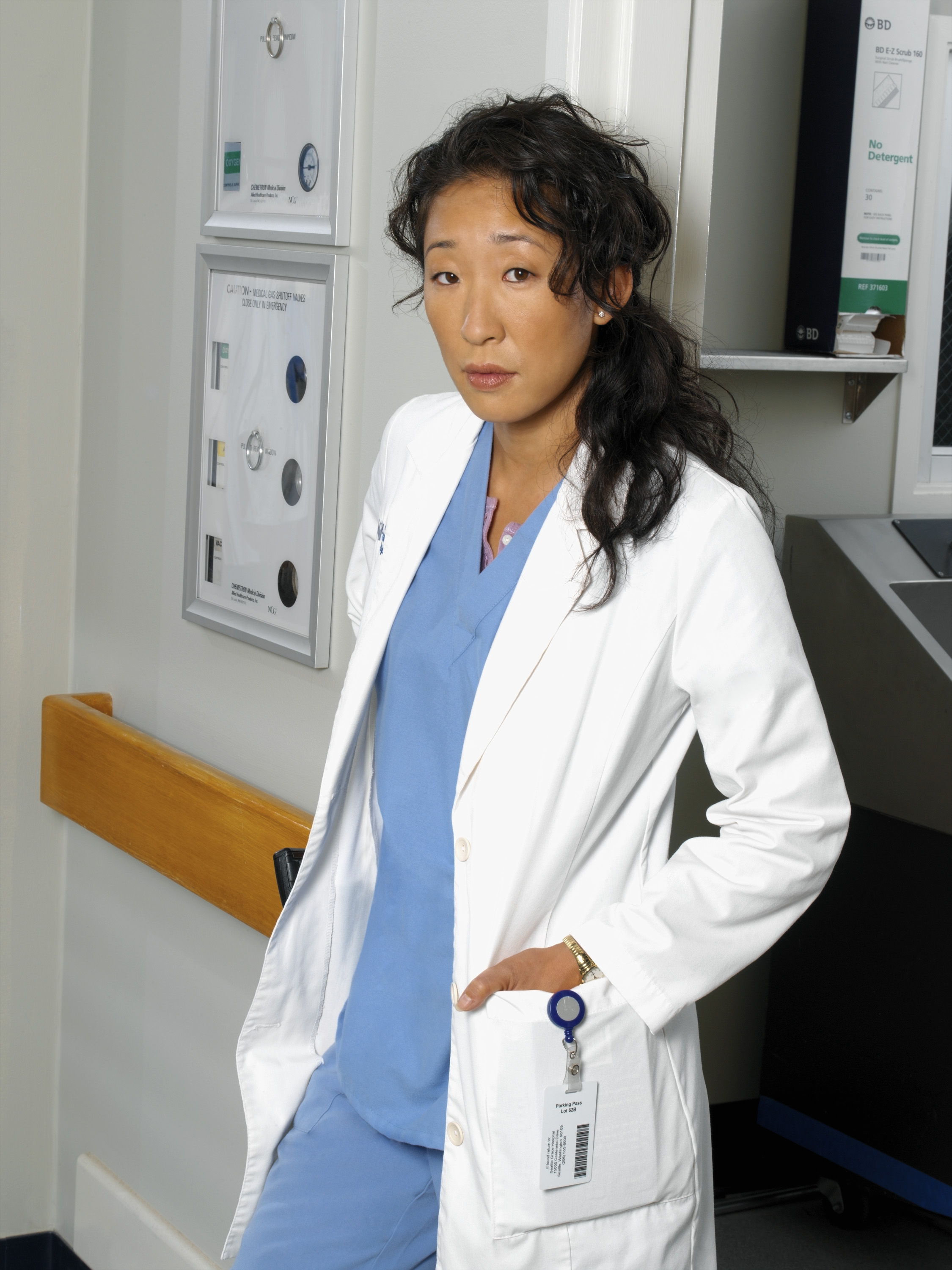 Sandra Oh stars as Cristina Yang on "Grey's Anatomy," circa 2005. | Source: Getty Images