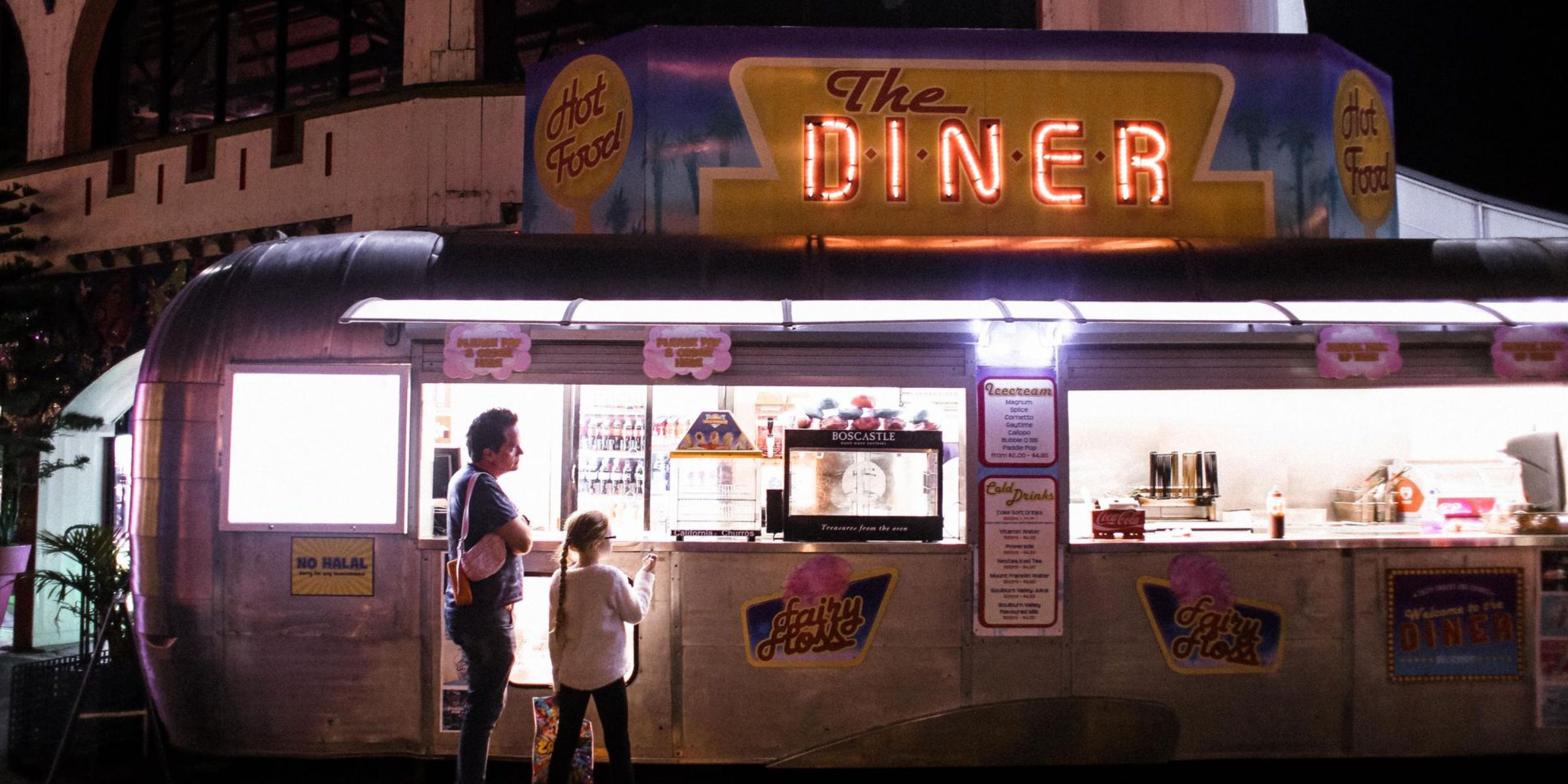 People at a diner | Source: Pexels