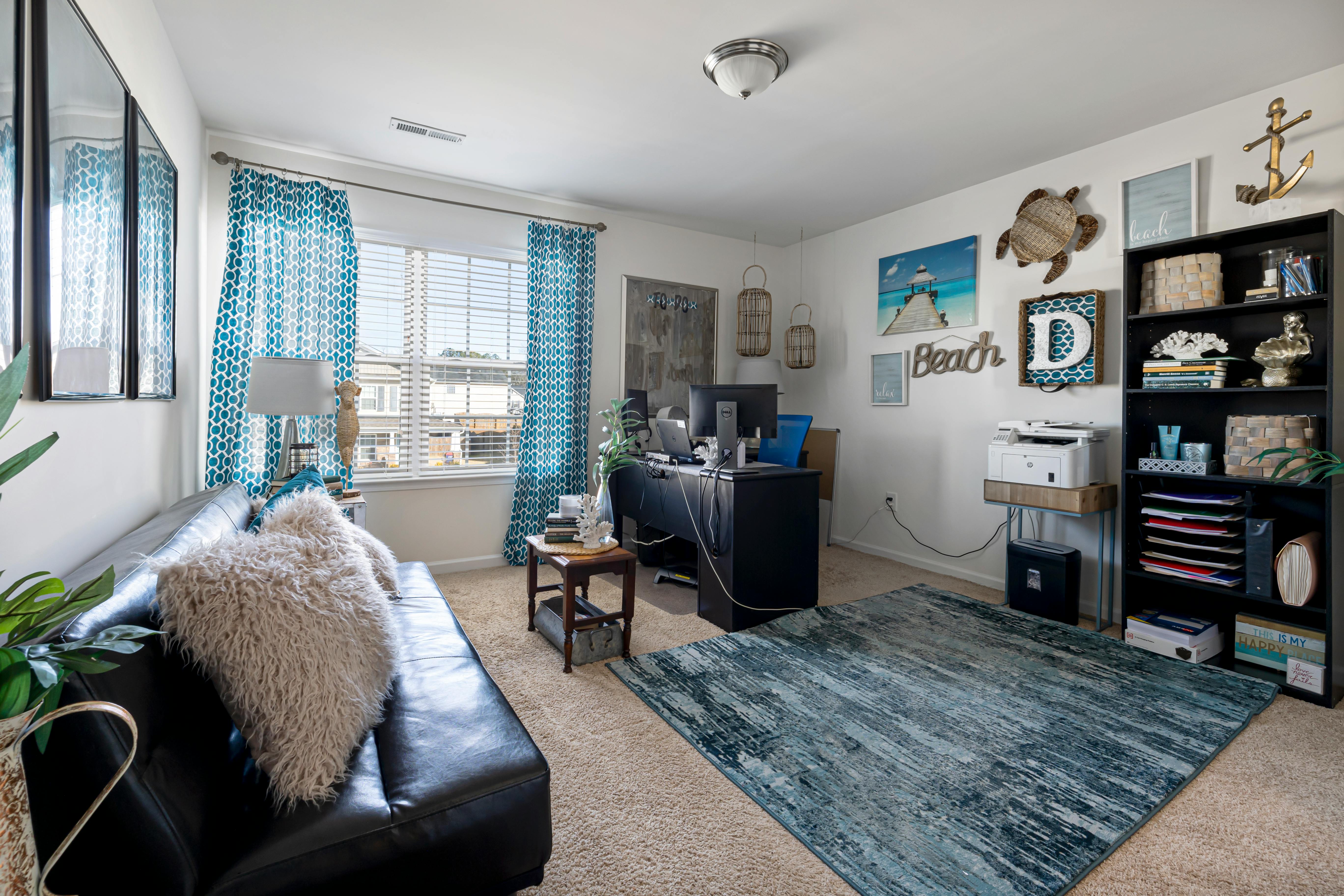 Decorated living room | Source: Pexels