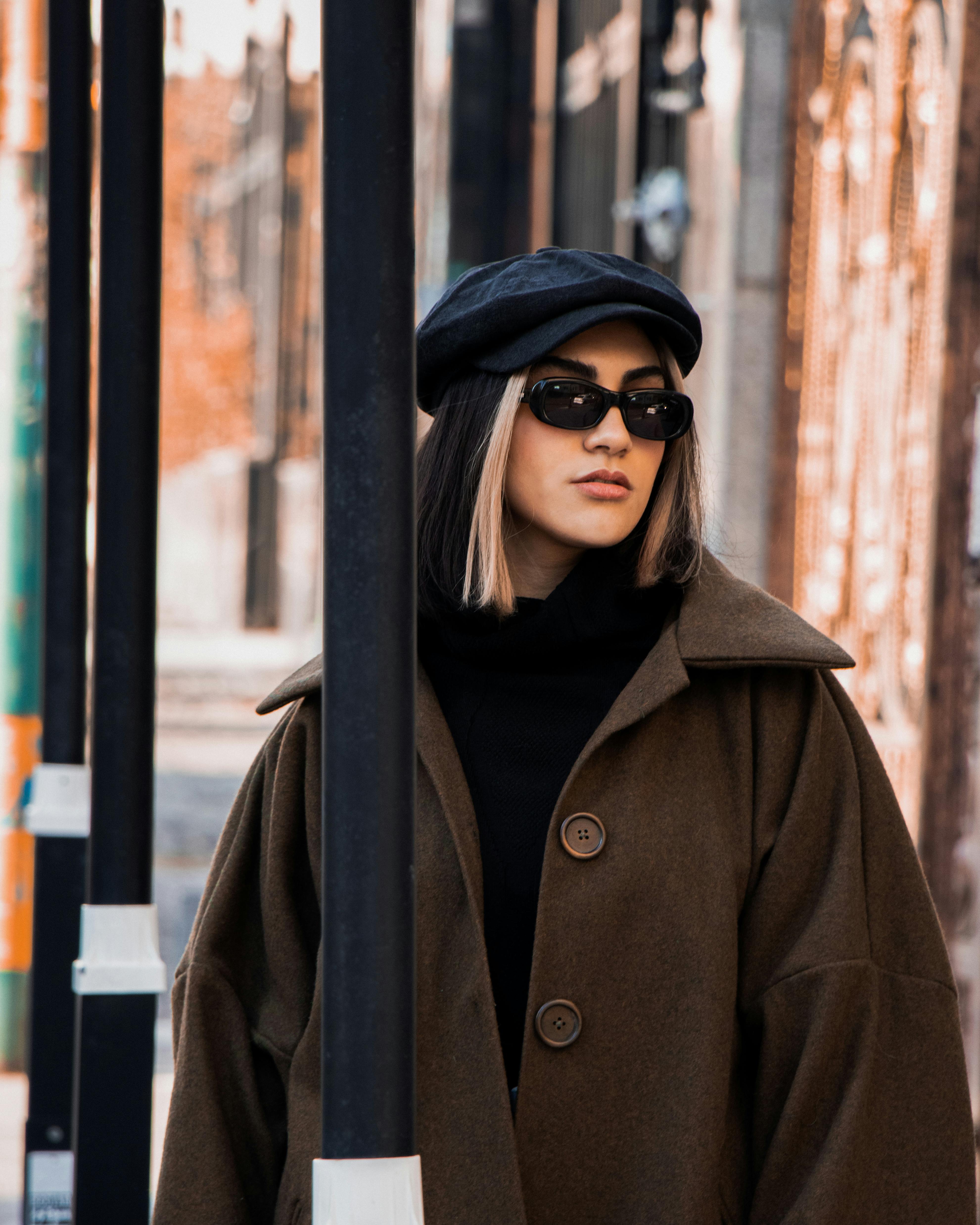 Stylish beautiful woman | Source: Pexels