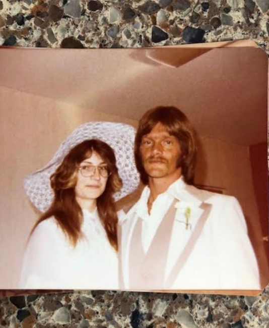 Billy Brown and Ami Brown on their wedding day, originally from June 16, 1979, shared on March 16, 2023 | Source: Instagram/amibrownwolfpackmama