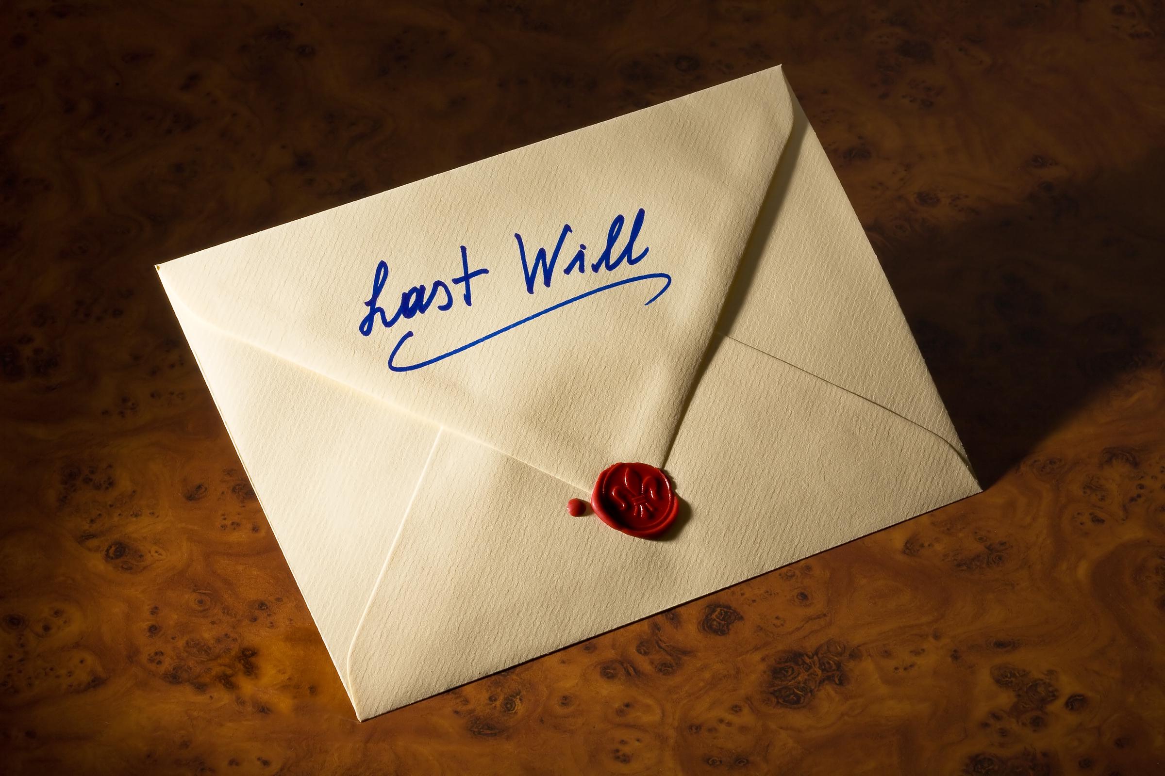 Someone's last will | Source: Shutterstock