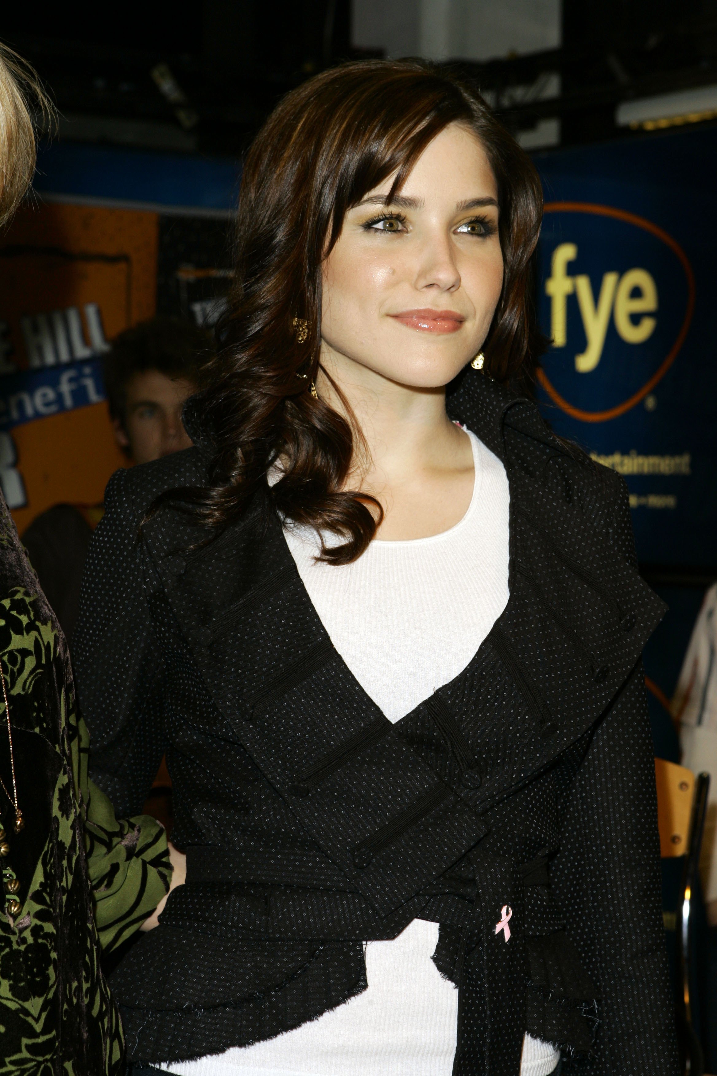 Sophia Bush arrives at the midtown FYE store to sign copies of the "One Tree Hill" soundtrack CD on February 7, 2006 in New York City | Source: Getty Images